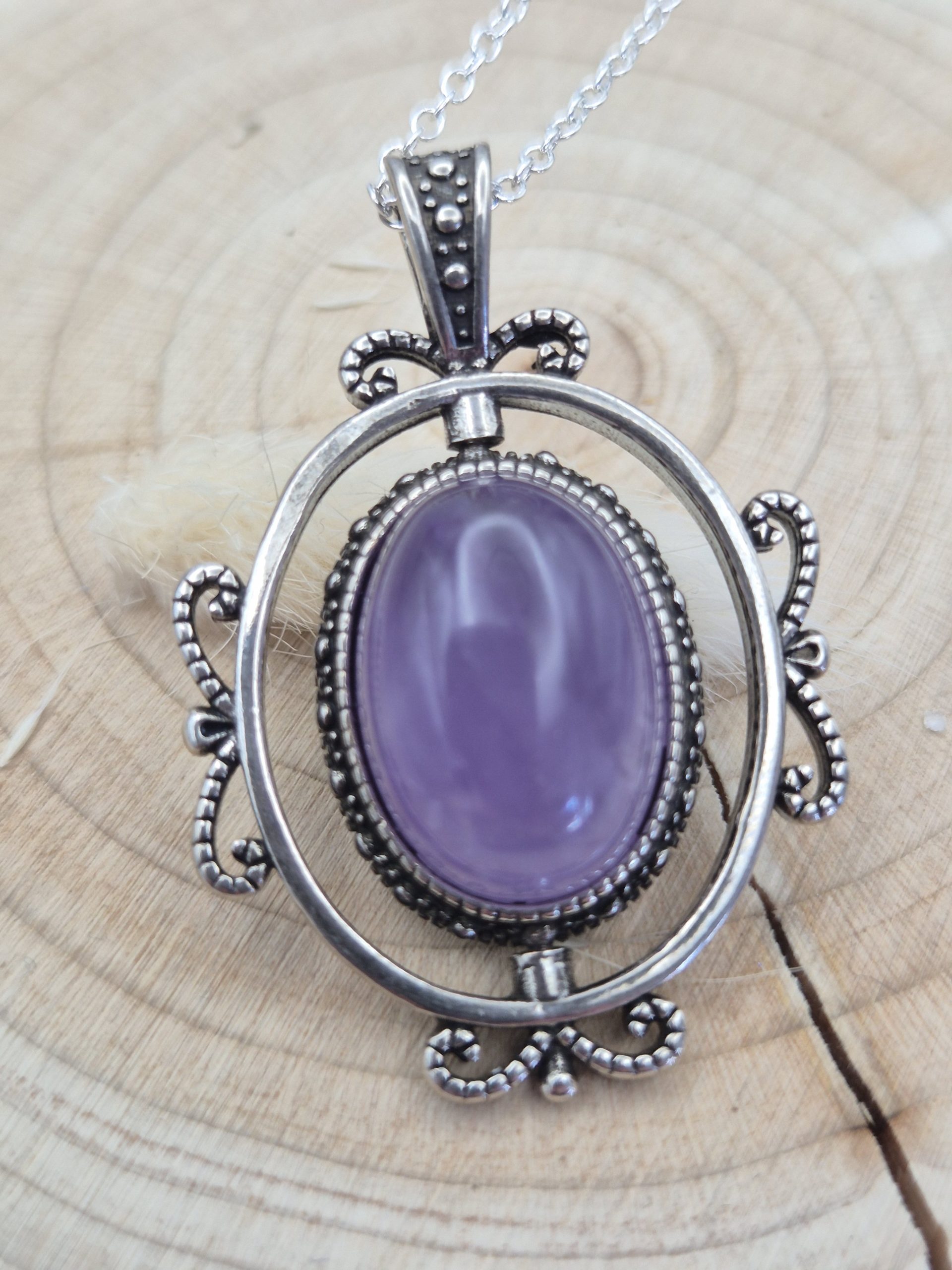 Amethyst Vintage Spinner Necklace - Image 3